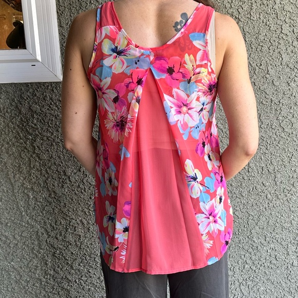 CANDIES Floral Button Up Sheer Tank - Picture 4 of 8